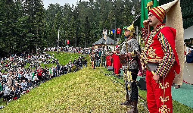 Lider Pekyatırmacı Bosna Hersek’te Ayvaz Dede Şenlikleri’ne katıldı