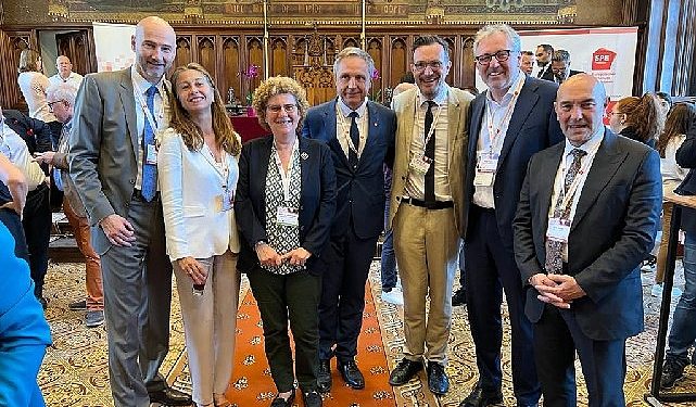 Lider Soyer Brüksel’de İzmir’i anlattı