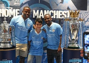 Manchester City’nin bu dönem kazandığı kupalar PUMA mesken sahipliğinde İstanbul’da sergilendi