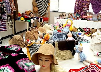 Olgun gençler el emeği yapıtlarını sergiledi