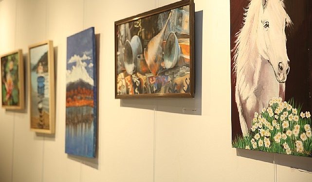 Özgün eserler Nilüfer’in yıl sonu standında