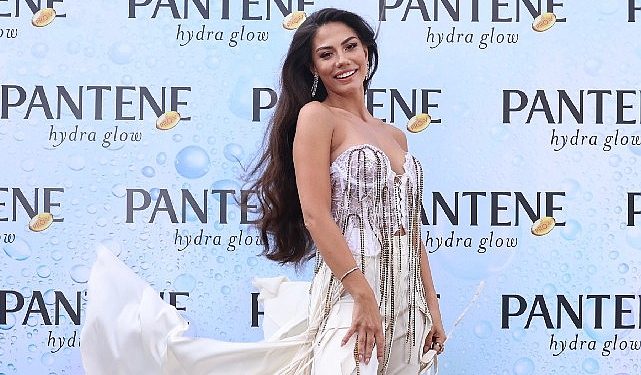 Pantene ve Demet Özdemir Hydra Glow ile Yaza Merhaba Dedi!