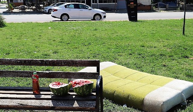 Parkta üzücü imgeler: Kent magandaları tekrar ziyan verdi