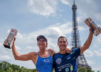 Red Bull Cliff Diving Paris Etabı Mükemmel Manzaralara Sahne Oldu