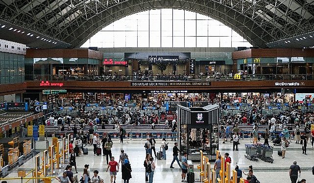 Sabiha Gökçen Havalimanı’nda Kurban Bayramı yoğunluğu başladı