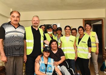 Tebdil-i kıyafetle Lider sürprizi