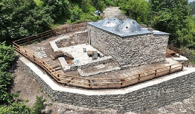 Üst Ulaşlı Tarihi Hamamın onarımı tamamlanıyor