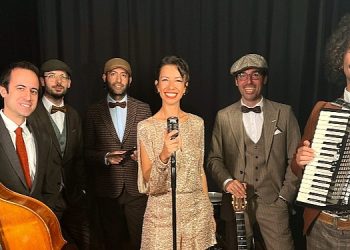 Yapı Kredi bomontiada Avluda Caz serisi bu hafta gypsy caz kümesi “Manuş-u Âlâ”yı ağırlıyor