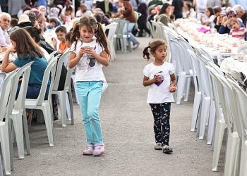 Zelzele bölgesinde kardeşlik buluşması