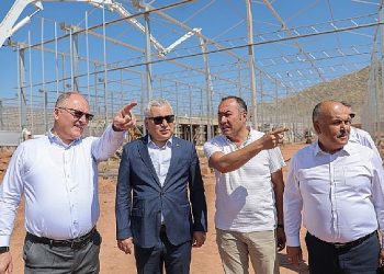 100 Kişinin istihdam edileceği cam sera projesinde sona geliniyor 