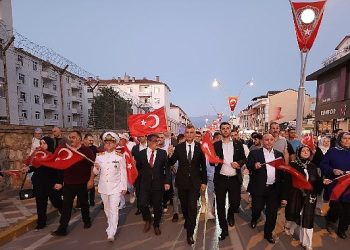 15 Temmuz Demokrasi ve Ulusal Birlik Günü’nde Gölcük dimdik ayakta