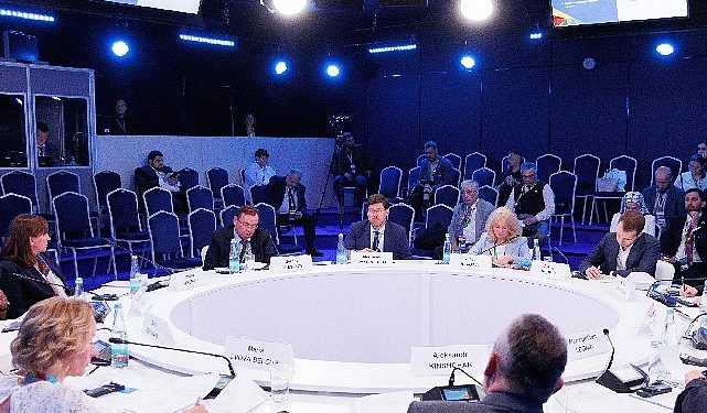 2’nci Rusya-Afrika Tepesi Ekonomik ve İnsani Forumu St. Petersburg’da Düzenlendi