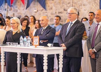 6 dakika 40 saniyede anlattılar