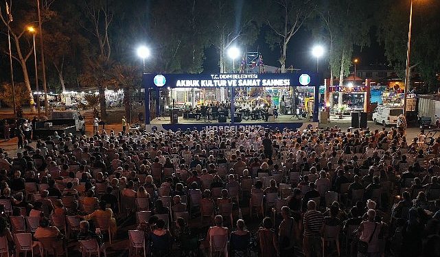 Akbük Türk Sanat Müziği Derneği’nin yaz konseri büyük beğeni topladı