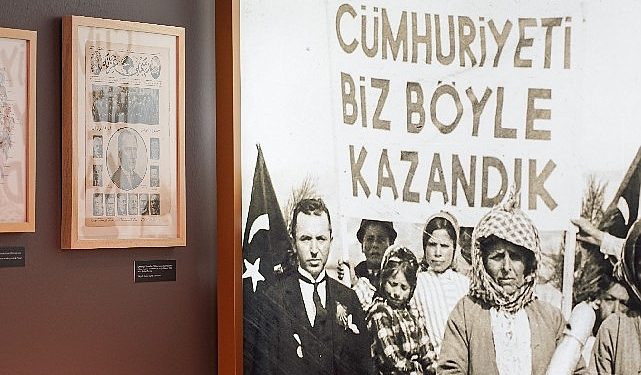 Ankara’ya Yakışır Stant: Yaşasın Cumhuriyet!