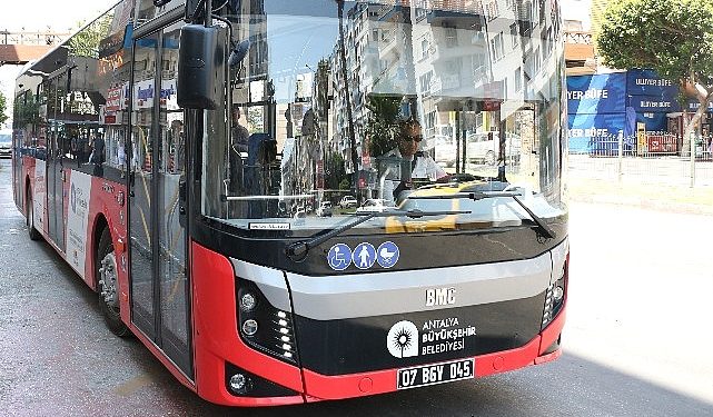 Antalya Büyükşehir belediyesin ‘de 15 Temmuz’da ulaşım fiyatsız