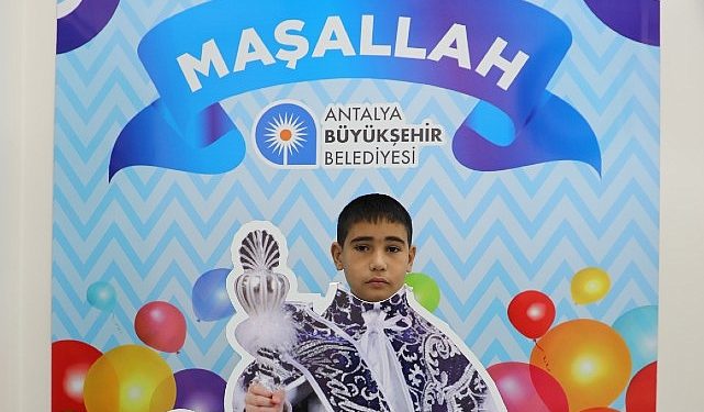 Antalya Büyükşehir’in fiyatsız sünnet hizmetine ağır ilgi