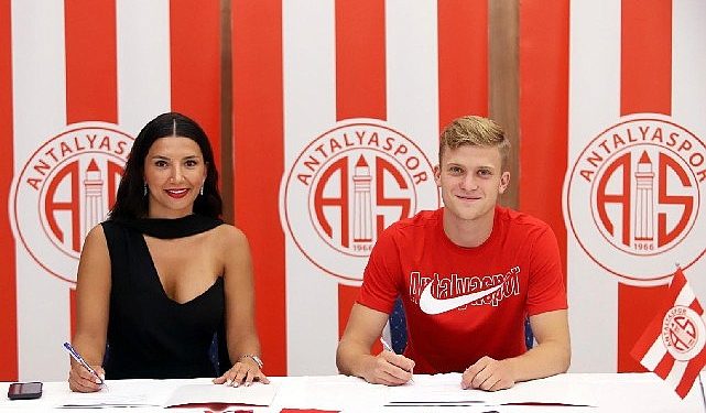 Antalyaspor’dan Fener’e Jakup çalımı