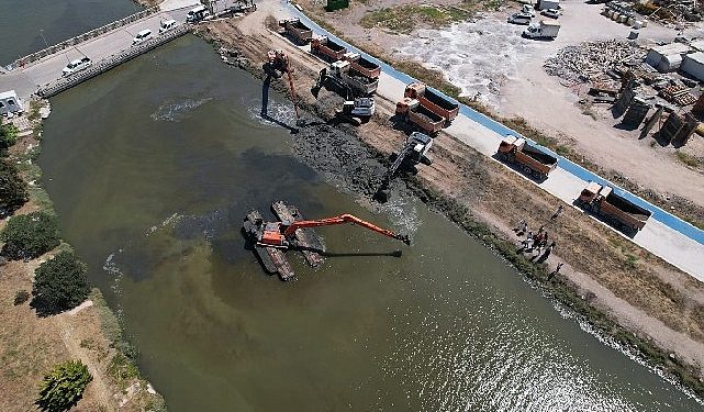 AOSB Deresi’nde paklık çalışmaları sürüyor