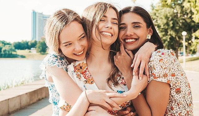 Arkadaşlıklar ruh ve vücut sıhhatimiz için çok kıymetli