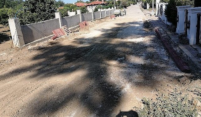 Arslanbucak’ta yol ve ışıklandırma çalışması sürüyor