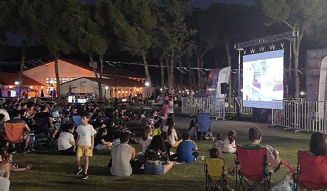 Aydın Büyükşehir Belediyesi Dokuma Park’ta her akşam farklı bir aktiflik düzenliyor