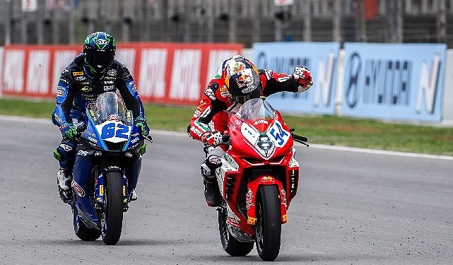 Bahattin Sofuoğlu’ndan Çekya’da Podyum Başarısı