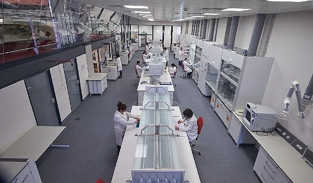 Balparmak AR-GE Merkezi Yenilikçi Arı Eserlerini Tüketicilerle Buluşturuyor