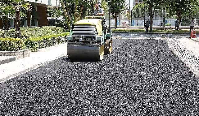 Bayraklı’da asfaltlama çalışmaları sürüyor