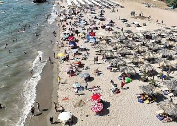 Bayramda burhaniye’ye ağır ilgi