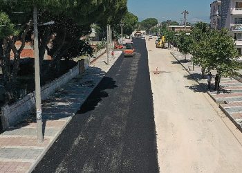 Bergama asfalt çalışmaları sürat kesmeden devam ediyor