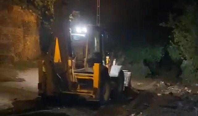 Beydağ Belediyesi, sağanak yağış sırası ve sonrasında teyakkuz halinde çalıştı