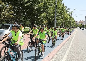 Bilgehane Öğrencileri Bisikletleriyle İnançlı Sürüş Aktifliğine Katılıyor