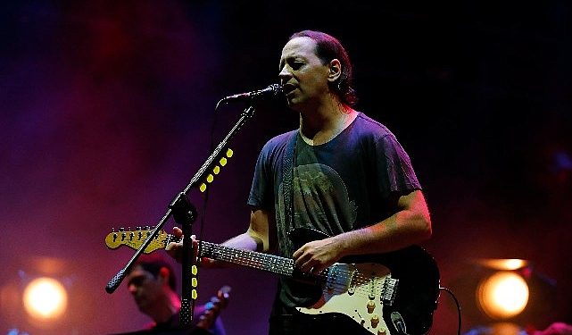 Binlerce hayranı Duman konseri için Turkcell Vadi’ye akın etti