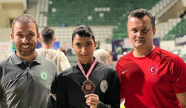 Bornovalı tekvandocu muvaffakiyete doymuyor