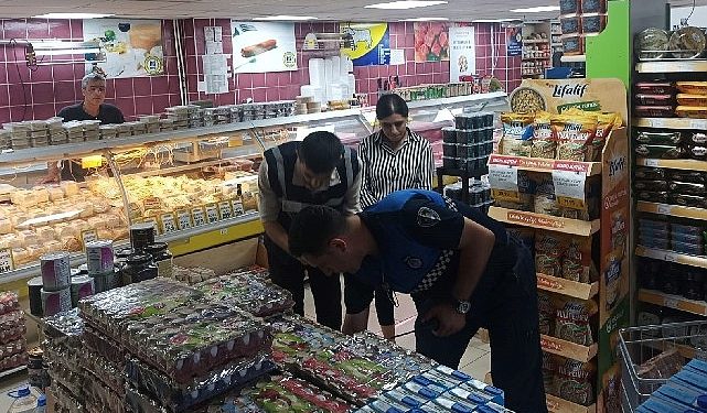Büyükşehir Zabıtasından raf ve kasa fiyatı kontrolü