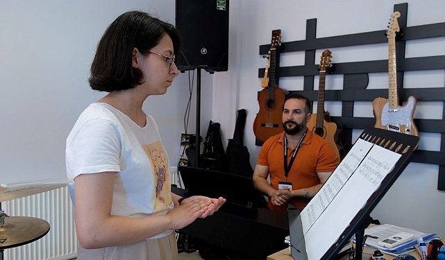 Büyükşehir’in atölyeleriyle hayallerine kavuştular