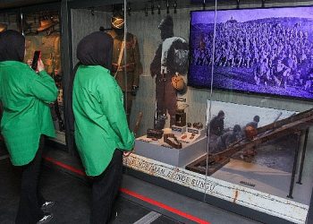 Canik’te Vatandaşlar Tarihi Anlara Şahitlik Etti