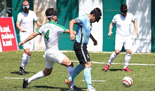 Çankaya Belediyesi Gesk B1 futbol ekibi Özbekistan B1 futbol Ulusal taıkımını 3-0 yendi