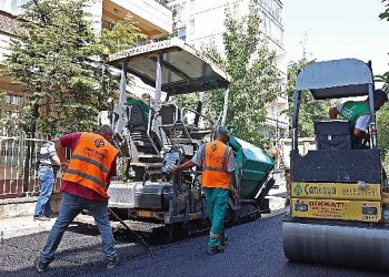 Çankaya’da asfalt çalışmaları sürat kesmeden devam ediyor 