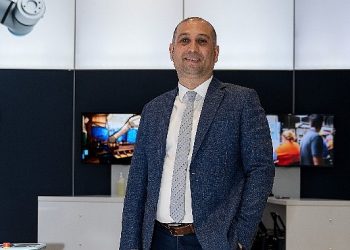 Cobot’lar, farklı alanlarda yüzlerce biçimde kullanılabiliyor