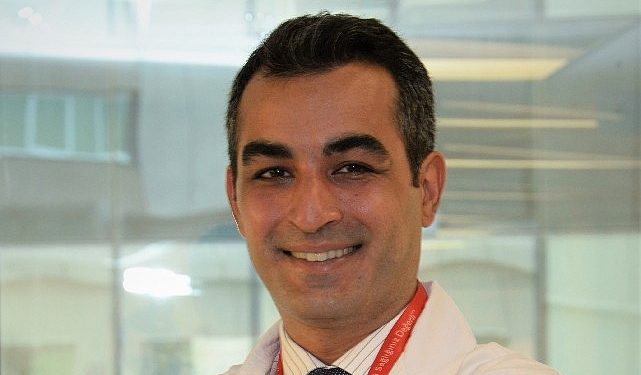 Çocukları Çok Sıcaklarda Güneşin Zararlarından Koruyun