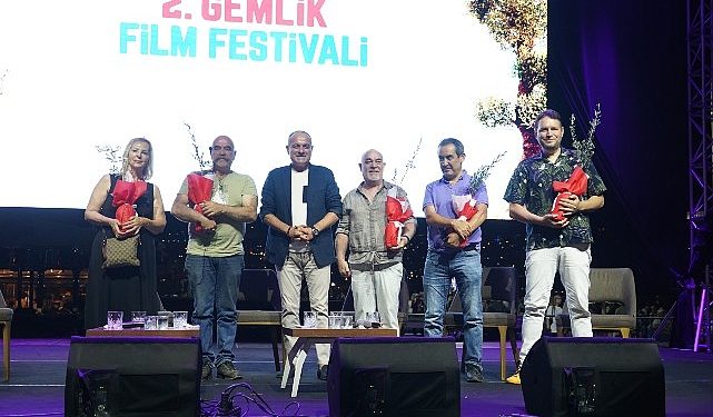 Dizi ve Sinema dünyasında bayanın yeri tartışıldı
