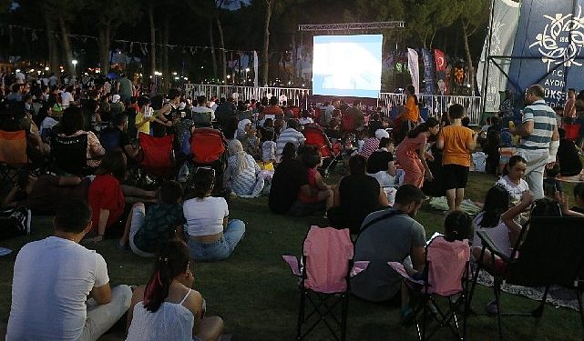 Dokuma Park’ta Yeşilçam rüzgarı esti