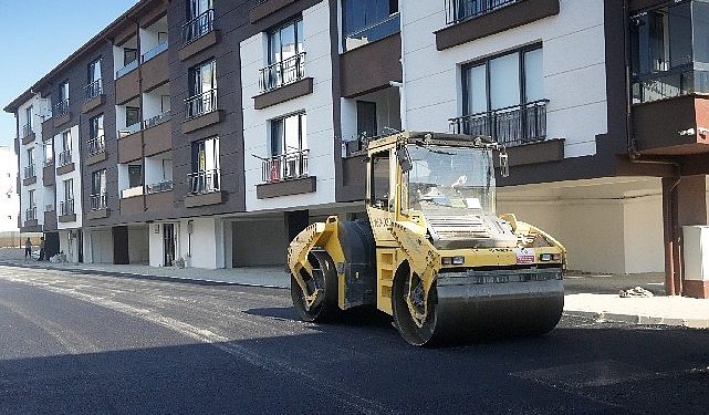 Gemlik Belediyesi’nden yol üretim atağı