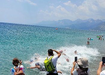 Genç sportmenler hem yarıştı hem eğlendi