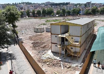 Gölcük Merkez Kentsel Dönüşüm Projesi’nde yer düzgünleştirme ve hafriyata başlanıyor