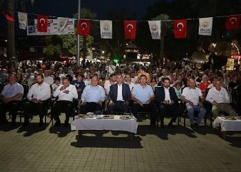Harika kafkas foklorü gölcük’ü hayran bıraktı 
