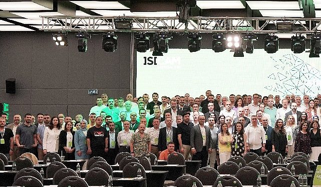 Isıcam Sistemleri, 49. Yıldönümünde Yetkili Üreticileri ile Bir Ortaya Geldi