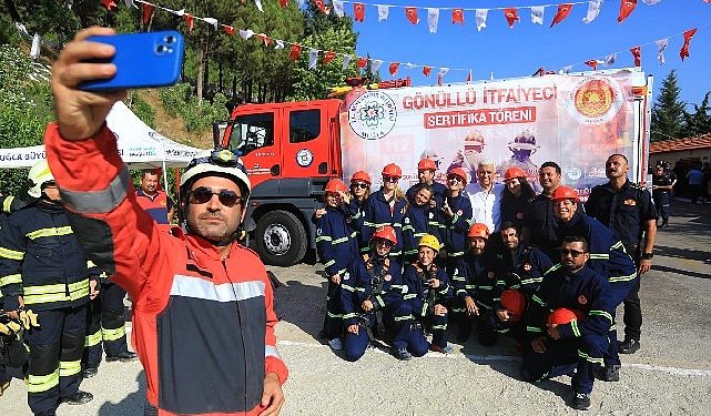 İstekli İtfaiyeciler Sertifikalarını aldı